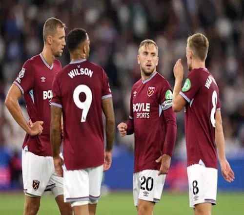 颜骏凌：这一年球队很不容易，夺冠靠的是积累