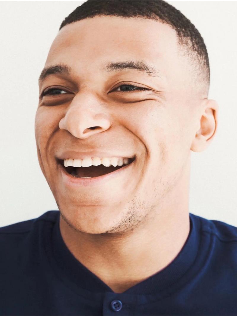 梅西荣膺美职联年度MVP，成北美体坛连续获奖伟大球员